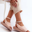 Laden Sie das Bild in den Galerie-Viewer, Sandalen Model 198042 Step in style
