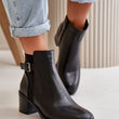 Laden Sie das Bild in den Galerie-Viewer, Stiefeletten mit Absatz Model 199075 Step in style