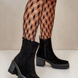 Laden Sie das Bild in den Galerie-Viewer, Stiefeletten mit Absatz Model 199299 Step in style