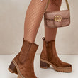 Laden Sie das Bild in den Galerie-Viewer, Stiefeletten mit Absatz Model 199300 Step in style