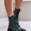 Laden Sie das Bild in den Galerie-Viewer, Boot Model 201172 Step in style