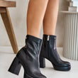 Laden Sie das Bild in den Galerie-Viewer, Stiefeletten mit Absatz Model 201535 Step in style