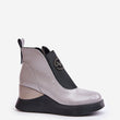 Laden Sie das Bild in den Galerie-Viewer, Plateau-Stiefeletten Model 201547 Step in style
