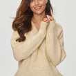 Laden Sie das Bild in den Galerie-Viewer, Pullover Model 201800 Makadamia