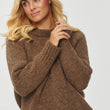 Laden Sie das Bild in den Galerie-Viewer, Pullover Model 201808 Makadamia