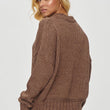 Laden Sie das Bild in den Galerie-Viewer, Pullover Model 201812 Makadamia