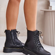 Laden Sie das Bild in den Galerie-Viewer, Boot Model 201913 Step in style