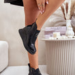 Laden Sie das Bild in den Galerie-Viewer, Plateau-Stiefeletten Model 202132 Step in style