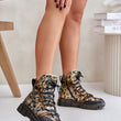 Laden Sie das Bild in den Galerie-Viewer, Stiefeletten Model 202807 Step in style