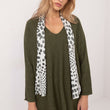 Laden Sie das Bild in den Galerie-Viewer, Pullover Model 202910 Italy Moda