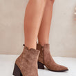 Laden Sie das Bild in den Galerie-Viewer, Stiefeletten mit Absatz Model 203529 Step in style