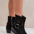Laden Sie das Bild in den Galerie-Viewer, Stiefeletten mit Absatz Model 203872 Step in style
