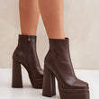 Laden Sie das Bild in den Galerie-Viewer, Stiefeletten mit Absatz Model 204692 Step in style