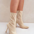 Laden Sie das Bild in den Galerie-Viewer, Stiefeletten mit Absatz Model 204701 Step in style
