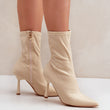 Laden Sie das Bild in den Galerie-Viewer, Stiefeletten mit Absatz Model 204701 Step in style