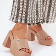 Laden Sie das Bild in den Galerie-Viewer, Pantoletten model 209944 Step in style