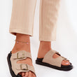 Laden Sie das Bild in den Galerie-Viewer, Pantoletten model 209956 Step in style