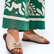 Laden Sie das Bild in den Galerie-Viewer,  Sandalen model 210065 Step in style