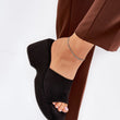 Laden Sie das Bild in den Galerie-Viewer, Pantoletten model 210172 Step in style