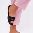 Laden Sie das Bild in den Galerie-Viewer, Pantoletten model 211698 Step in style
