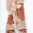 Laden Sie das Bild in den Galerie-Viewer,  Keilabsatz Sandalen model 211942 Step in style