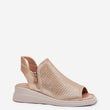 Laden Sie das Bild in den Galerie-Viewer,  Keilabsatz Sandalen model 211946 Step in style