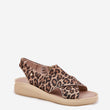 Laden Sie das Bild in den Galerie-Viewer,  Sandalen model 212115 Step in style