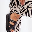 Laden Sie das Bild in den Galerie-Viewer,  Pantoletten model 212143 Step in style