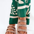 Laden Sie das Bild in den Galerie-Viewer, Pantoletten model 212148 Step in style