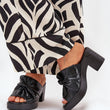 Laden Sie das Bild in den Galerie-Viewer,  Pantoletten model 212158 Step in style