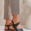 Laden Sie das Bild in den Galerie-Viewer, Sandalen model 212586 Step in style