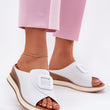 Laden Sie das Bild in den Galerie-Viewer, Pantoletten model 212708 Step in style