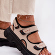 Laden Sie das Bild in den Galerie-Viewer, Sandalen model 212911 Step in style