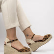 Laden Sie das Bild in den Galerie-Viewer, Keilabsatz Sandalen model 212972 Inello