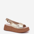 Laden Sie das Bild in den Galerie-Viewer, Keilabsatz Sandalen model 213016 Step in style