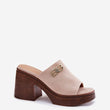 Laden Sie das Bild in den Galerie-Viewer, Pantoletten model 213038 Step in style