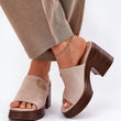 Laden Sie das Bild in den Galerie-Viewer, Pantoletten model 213038 Step in style