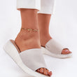 Laden Sie das Bild in den Galerie-Viewer, Pantoletten model 213043 Step in style