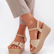 Laden Sie das Bild in den Galerie-Viewer, Keilabsatz Sandalen model 213178 Step in style