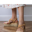 Laden Sie das Bild in den Galerie-Viewer, Keilabsatz Sandalen model 213535 PRIMO