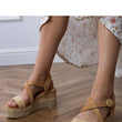 Laden Sie das Bild in den Galerie-Viewer, Keilabsatz Sandalen model 213535 PRIMO