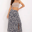 Laden Sie das Bild in den Galerie-Viewer, Rock model 213775 Fresh Made