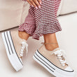 Laden Sie das Bild in den Galerie-Viewer, Sneakers model 214398 Step in style