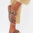 Laden Sie das Bild in den Galerie-Viewer, Pantoletten model 214739 Step in style