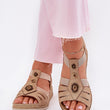 Laden Sie das Bild in den Galerie-Viewer, Keilabsatz Sandalen model 215012 Step in style
