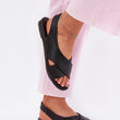 Laden Sie das Bild in den Galerie-Viewer, Sandalen model 215147 Step in style