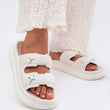 Laden Sie das Bild in den Galerie-Viewer, Pantoletten model 215688 Step in style