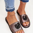Laden Sie das Bild in den Galerie-Viewer, Pantoletten model 215979 Step in style