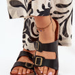 Laden Sie das Bild in den Galerie-Viewer, Pantoletten model 216124 Step in style