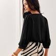Laden Sie das Bild in den Galerie-Viewer, Bluse model 216370 Roco Fashion